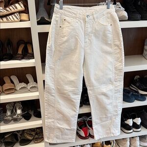 White Cropped Pants
